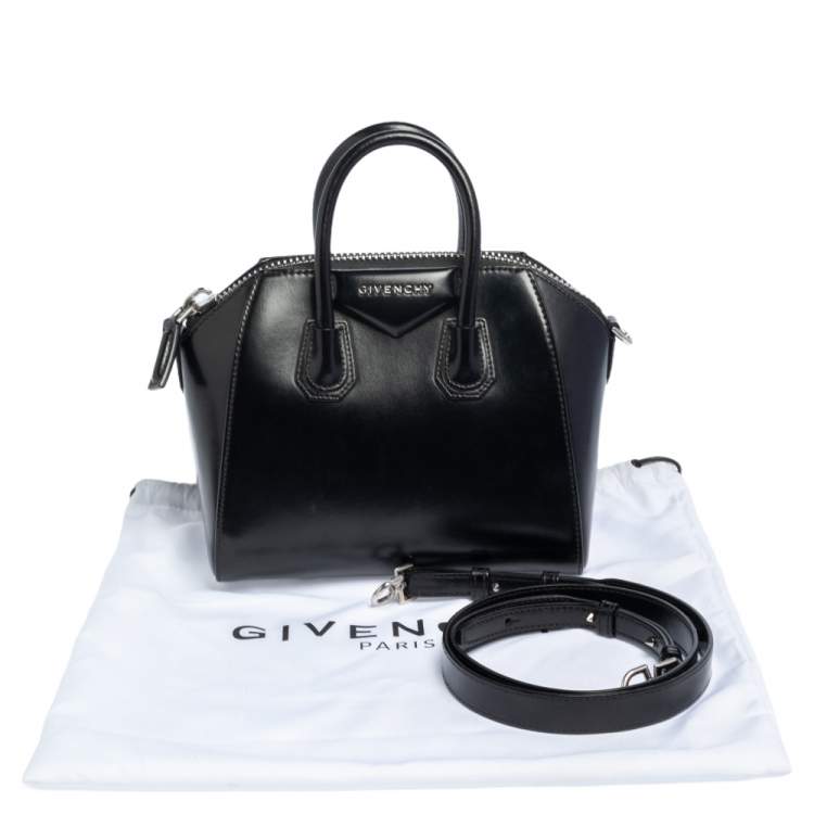 مملوكة مسبقًا Givenchy Black Leather Mini Antigona Satchel