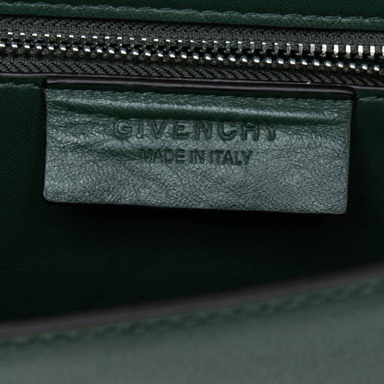 مملوكة مسبقًا Givenchy Green Leather Bow Cut Flap Crossbody Bag