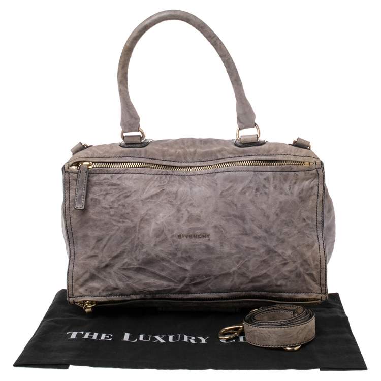 مملوكة مسبقًا Givenchy Pale Mauve Crinkled Leather Old Medium Pandora Shoulder Bag