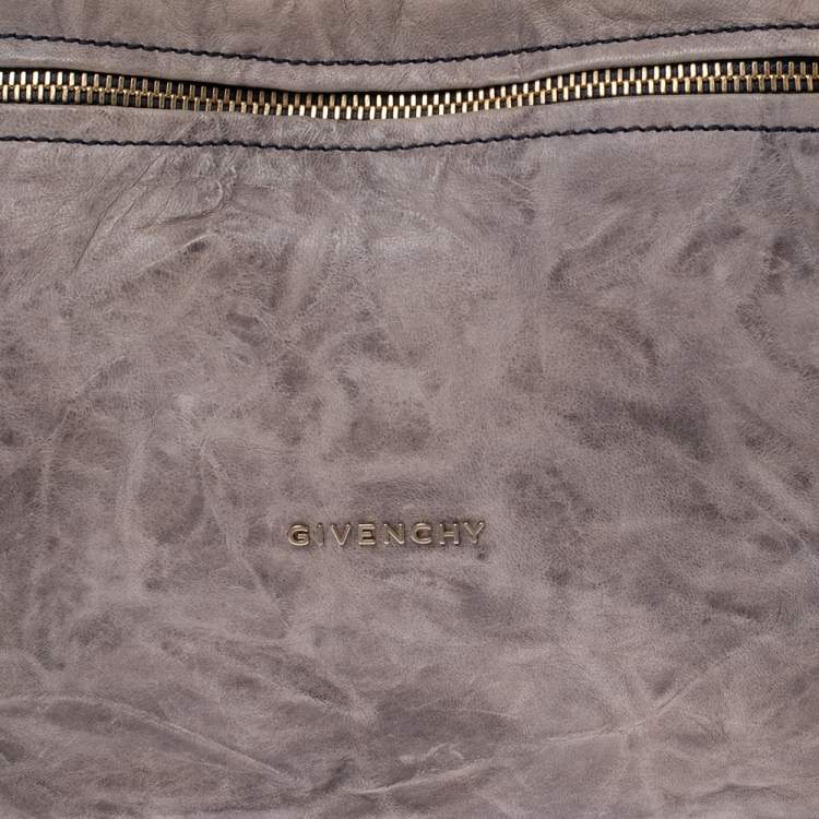 مملوكة مسبقًا Givenchy Pale Mauve Crinkled Leather Old Medium Pandora Shoulder Bag
