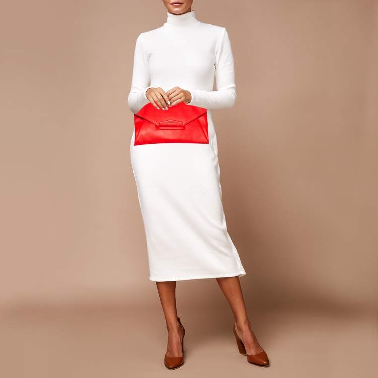 Pre Owned Givenchy Red Leather Medium Antigona Envelope Clutch