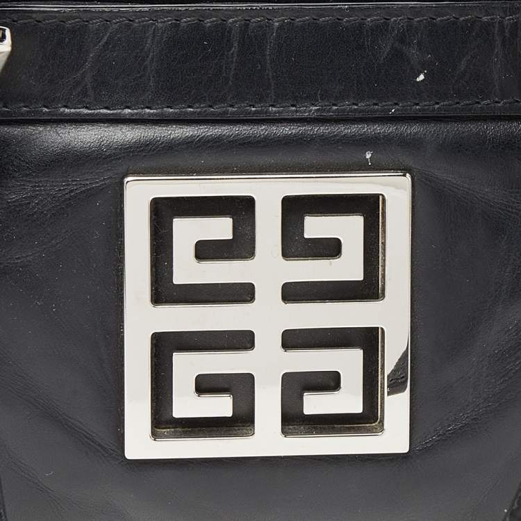 Pre Owned Givenchy Black Leather Zip Shoulder Bag