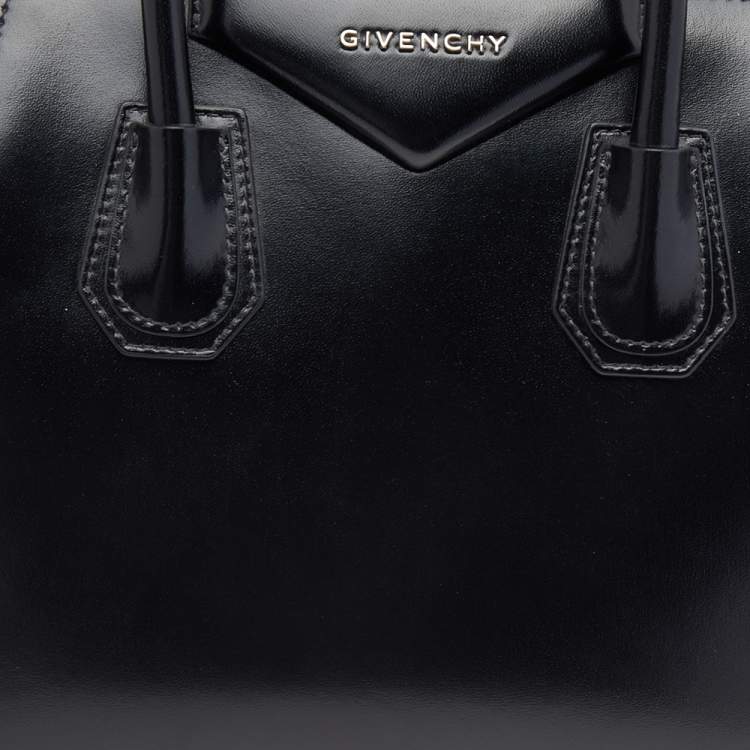 Pre Owned Givenchy Black Leather Small Antigona Satchel