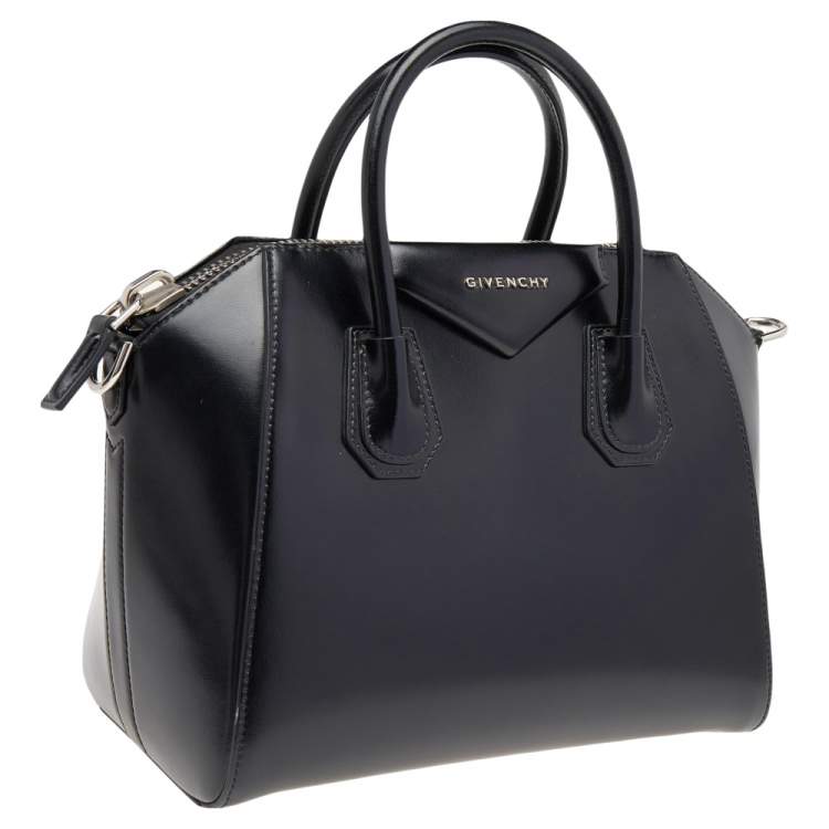 Pre Owned Givenchy Black Leather Small Antigona Satchel