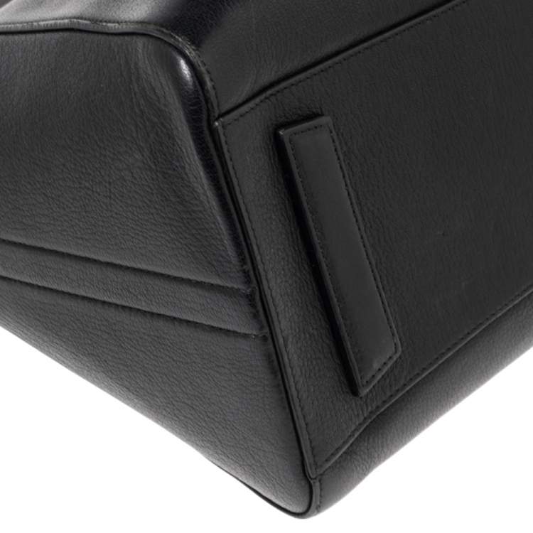 مملوكة مسبقًا Givenchy Black Leather Medium Antigona Satchel 