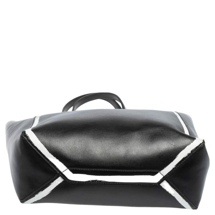 Pre Owned Givenchy Black/White Leather Stargate Logo Tote