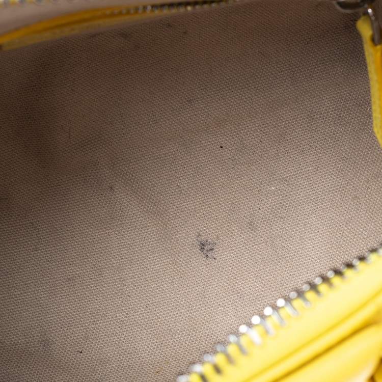 مملوكة مسبقًا Givenchy Yellow Leather Mini Antigona Satchel