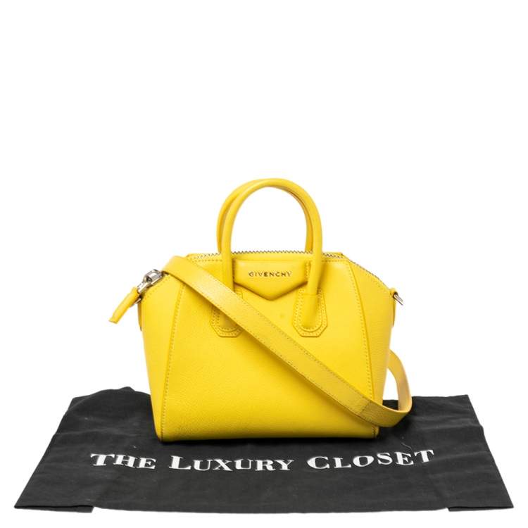 مملوكة مسبقًا Givenchy Yellow Leather Mini Antigona Satchel