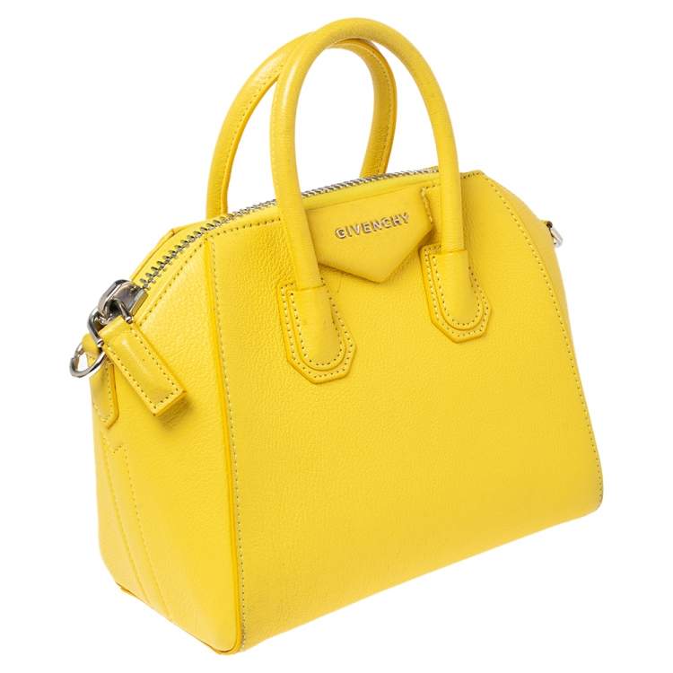 مملوكة مسبقًا Givenchy Yellow Leather Mini Antigona Satchel
