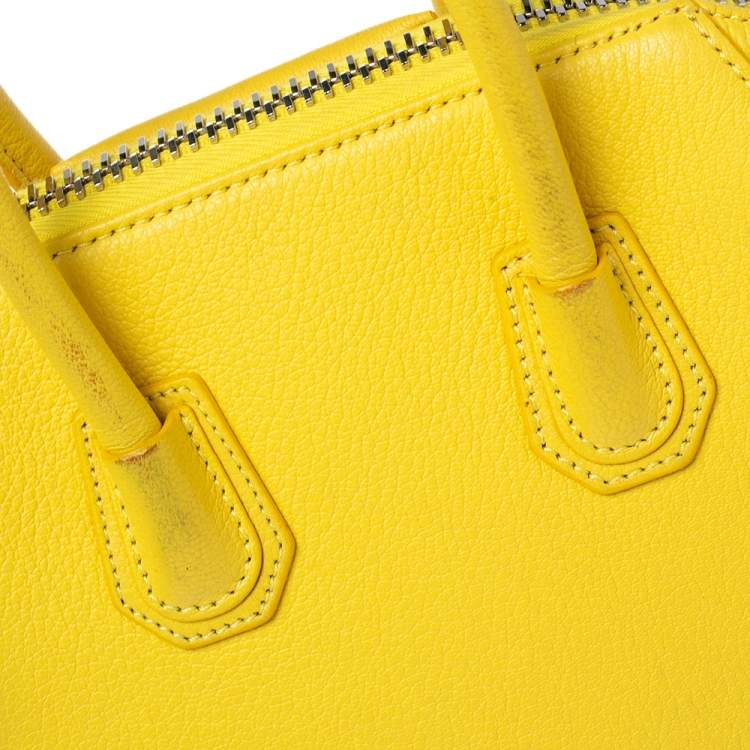 مملوكة مسبقًا Givenchy Yellow Leather Mini Antigona Satchel