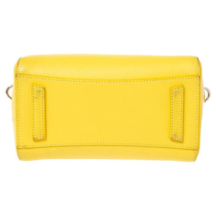 مملوكة مسبقًا Givenchy Yellow Leather Mini Antigona Satchel