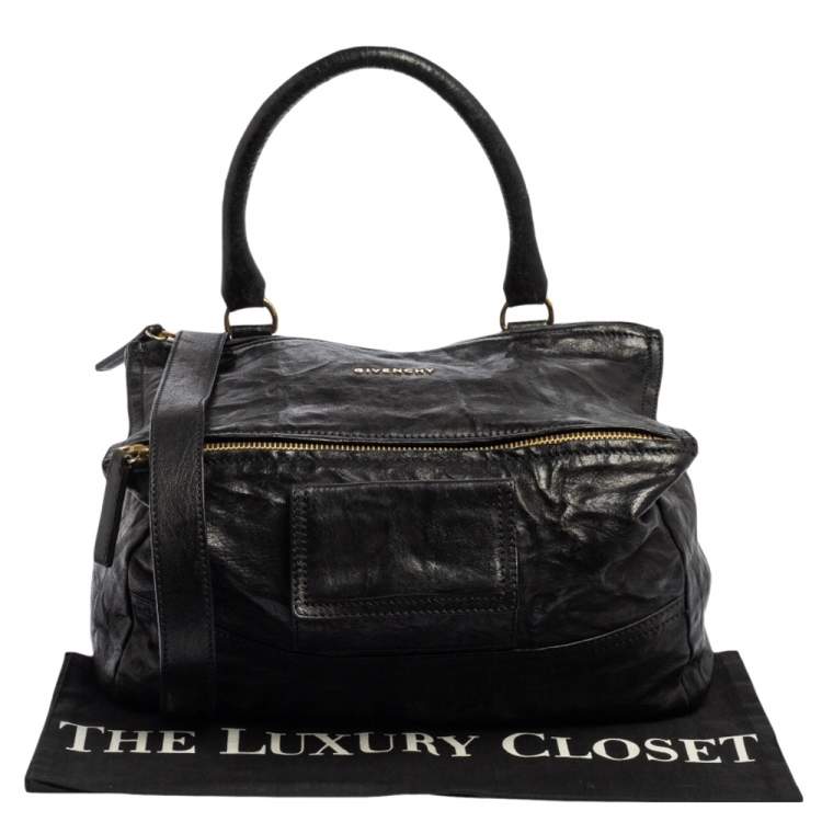 مملوكة مسبقًا Givenchy Black Leather Large Pandora Shoulder Bag