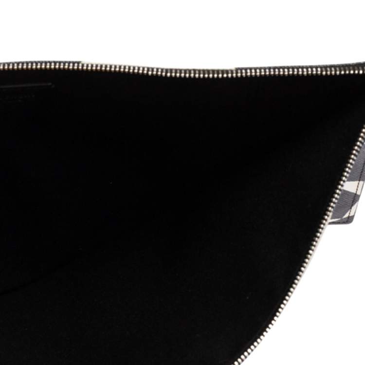 Pre Owned Givenchy White/Black Star Print Large Pouch