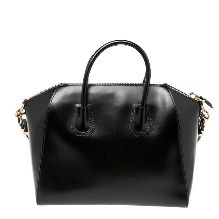 مملوكة مسبقًا Givenchy Black Gloddy Leather Medium Antigona Satchel