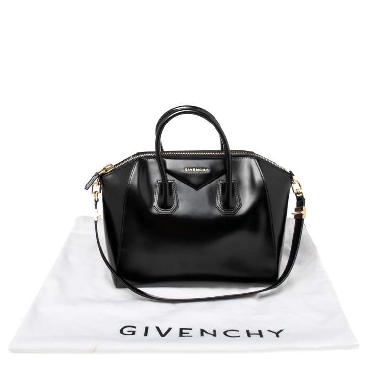 مملوكة مسبقًا Givenchy Black Gloddy Leather Medium Antigona Satchel