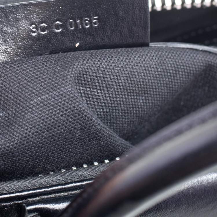 مملوكة مسبقًا  Givenchy Black Glossy Leather Small Antigona Satchel