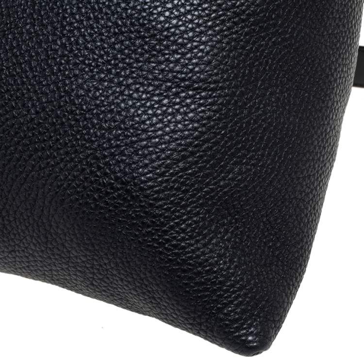 Pre Owned Givenchy Black Leather Large Triangle Pouch
