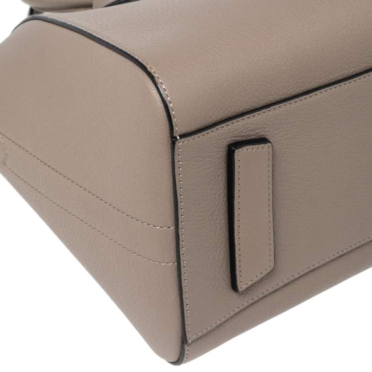 مملوكة مسبقًا Givenchy Dark Beige Leather Small Antigona Satchel