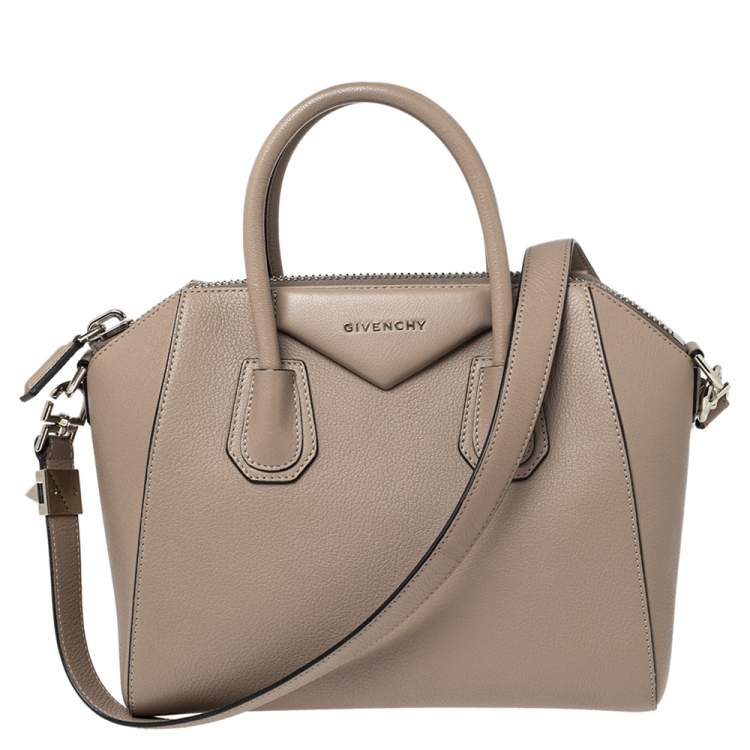 مملوكة مسبقًا Givenchy Dark Beige Leather Small Antigona Satchel
