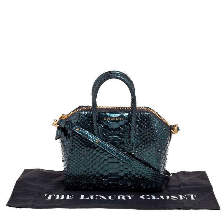 مملوكة مسبقًا Givenchy Emerald Python Mini Antigona Satchel