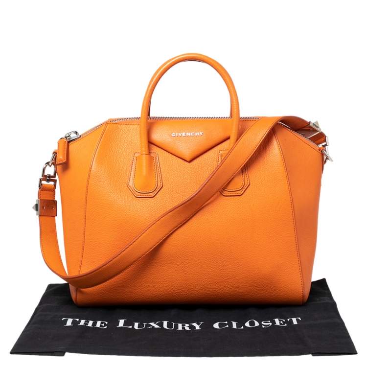 مملوكة مسبقًا Givenchy Orange Leather Medium Antigona Satchel 