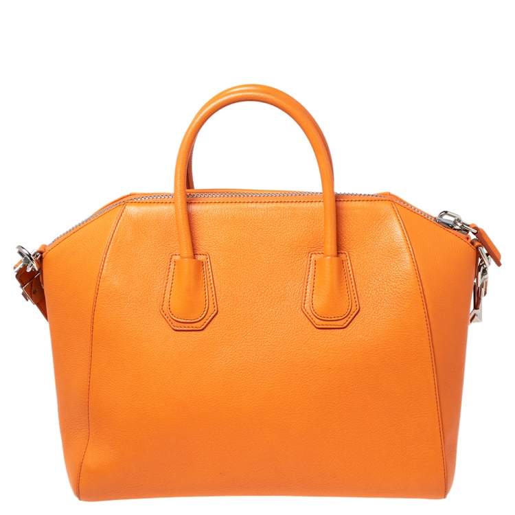 مملوكة مسبقًا Givenchy Orange Leather Medium Antigona Satchel 