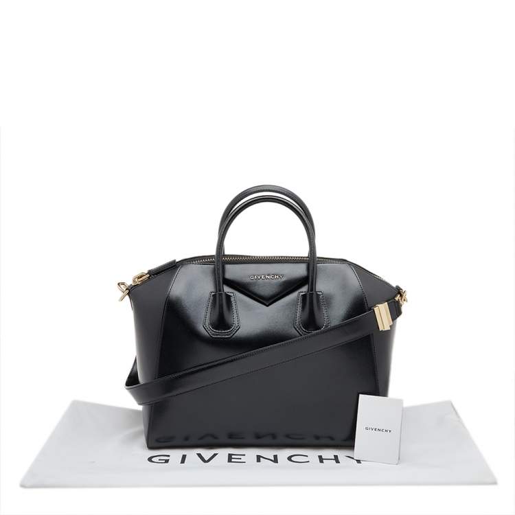 مملوكة مسبقًا Givenchy Black Leather Medium Antigona Satchel