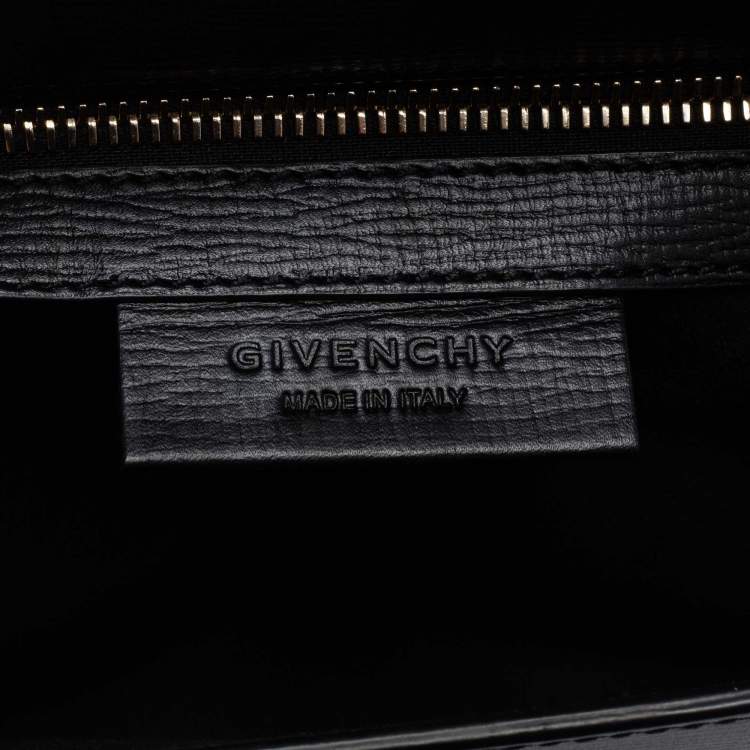 مملوكة مسبقًا Givenchy Black Leather Mini Pandora Box Crossbody Bag