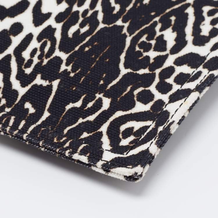 Pre Owned Givenchy Black/White Leopard Print Canvas Clutch