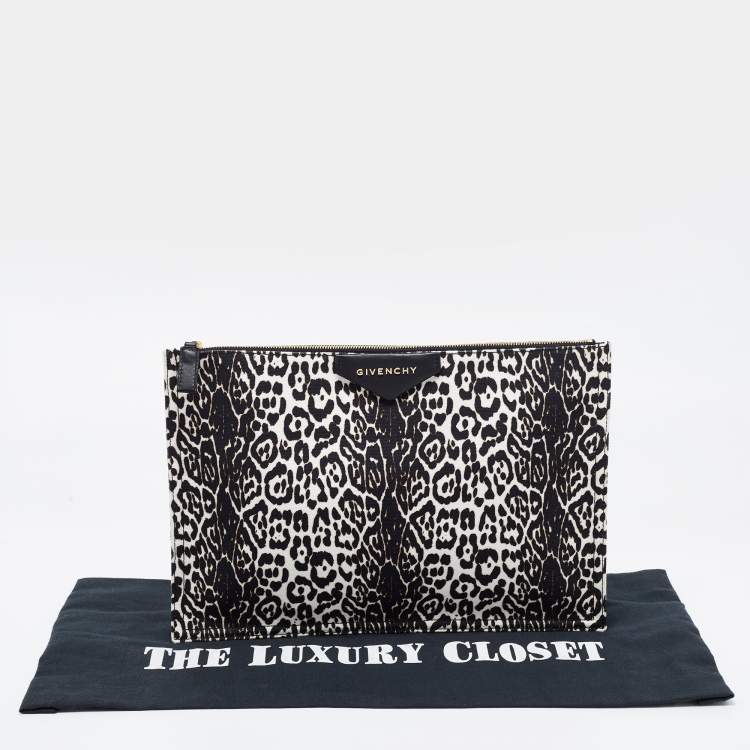 Pre Owned Givenchy Black/White Leopard Print Canvas Clutch