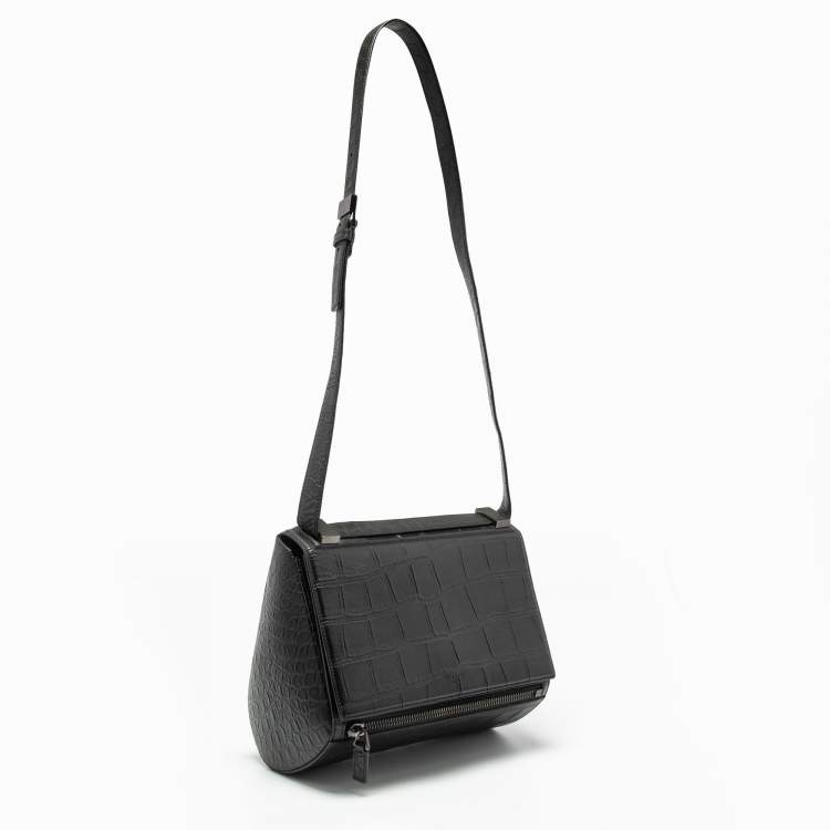 مملوكة مسبقًا Givenchy Black Croc Embossed Leather Chain Detail Shoulder Bag