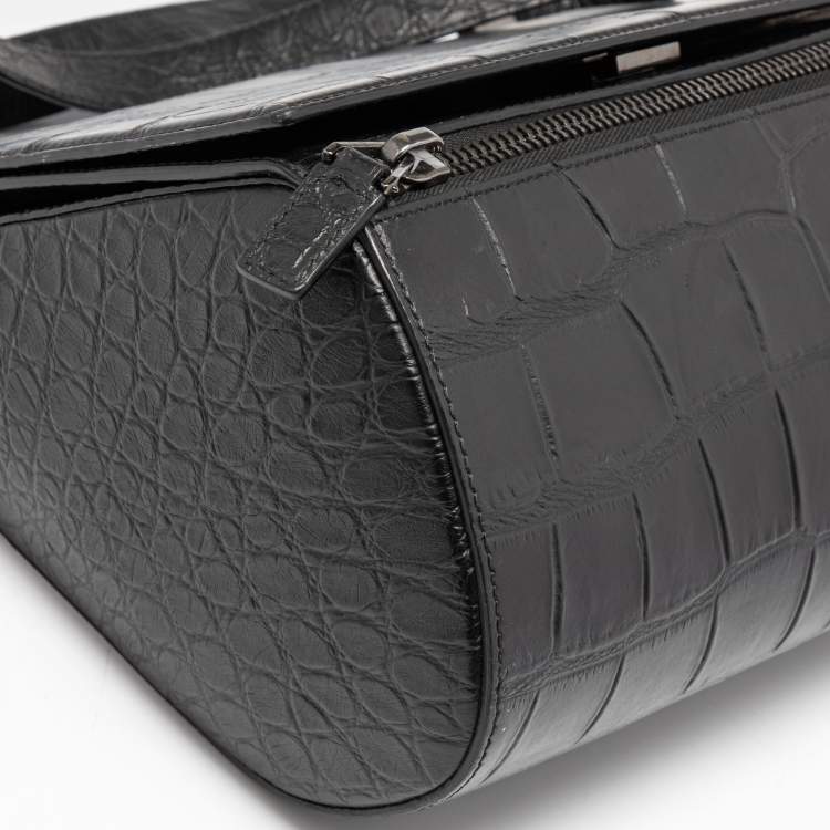 مملوكة مسبقًا Givenchy Black Croc Embossed Leather Chain Detail Shoulder Bag