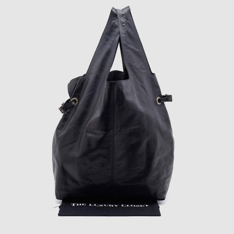 Pre Owned Givenchy Black Leather Hobo