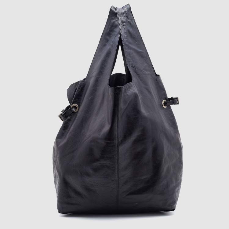 Pre Owned Givenchy Black Leather Hobo