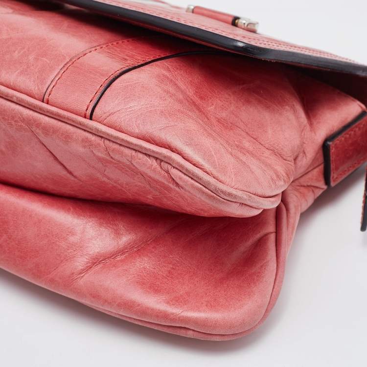 Pre Owned Givenchy Rose Pink Leather Logo Flap Baguette
