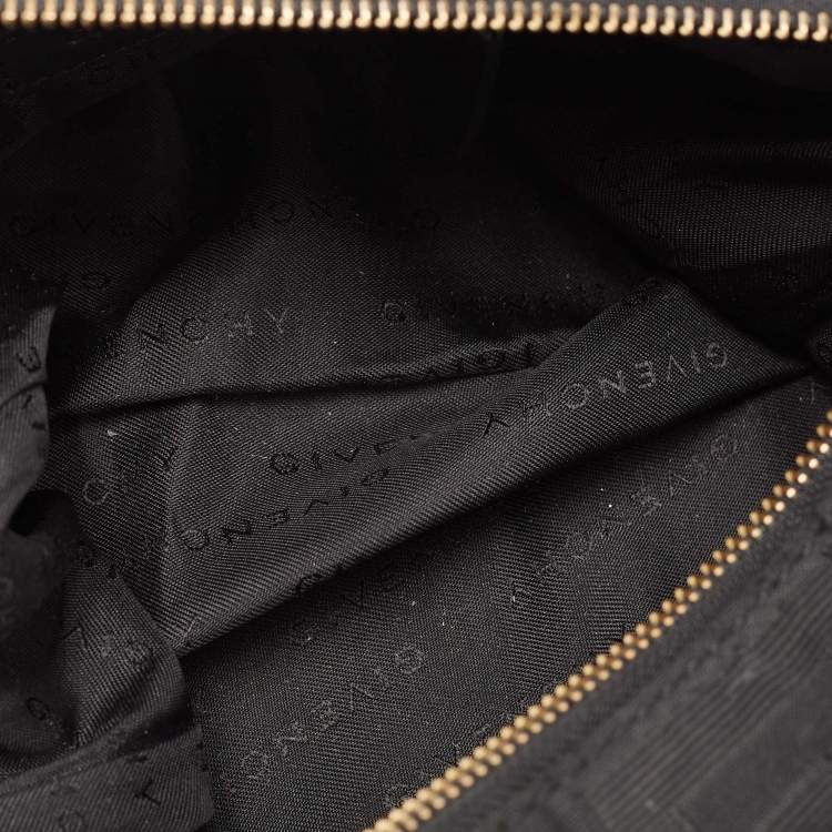 مملوكة مسبقًا Givenchy Black Signature Fabric Logo Shoulder Bag