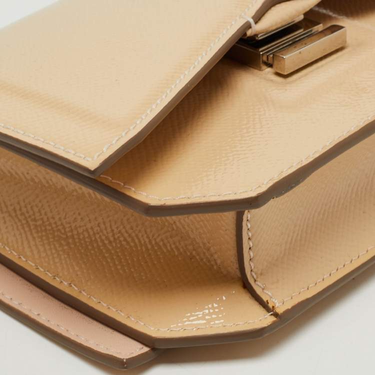 Pre Owned Givenchy Beige Patent Leather Bow Cut Chain Clutch