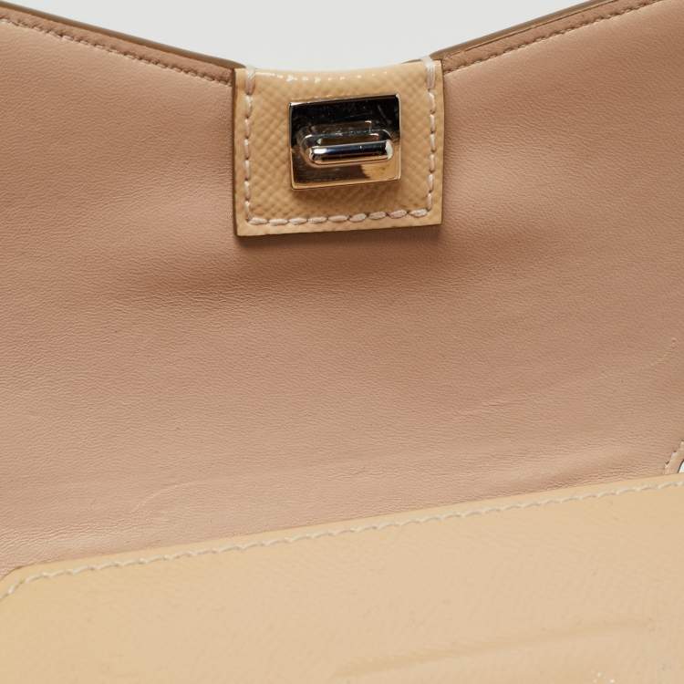 Pre Owned Givenchy Beige Patent Leather Bow Cut Chain Clutch