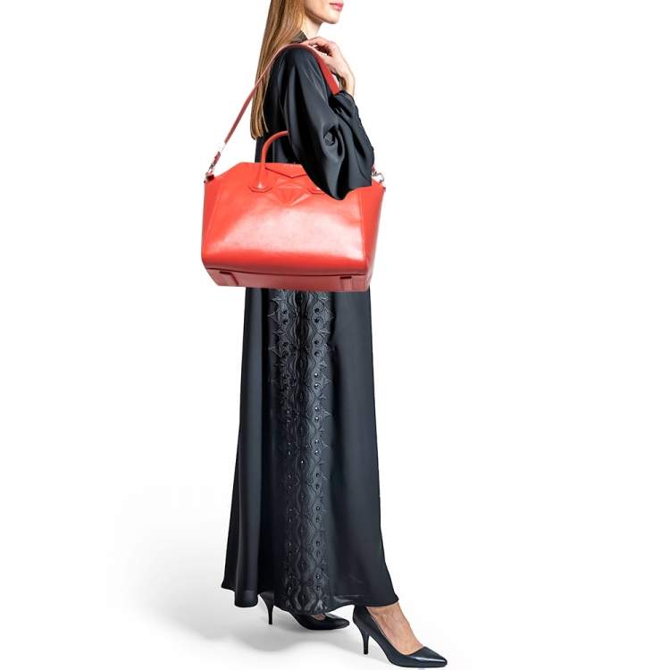 Pre Owned Givenchy Red Leather Medium Antigona Satchel