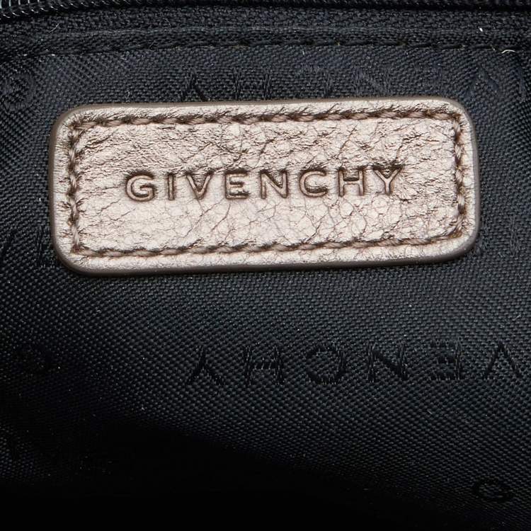 مملوكة مسبقًا Givenchy Green/Metallic Signature Nylon and Leather Flap Shoulder Bag 