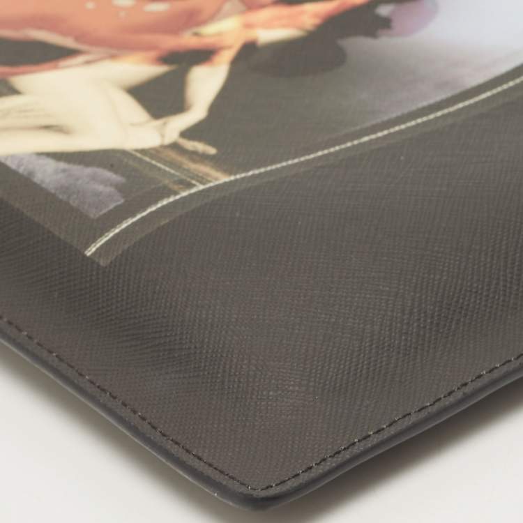 Pre Owned Givenchy Black Leather Graphic Print Zip Pouch