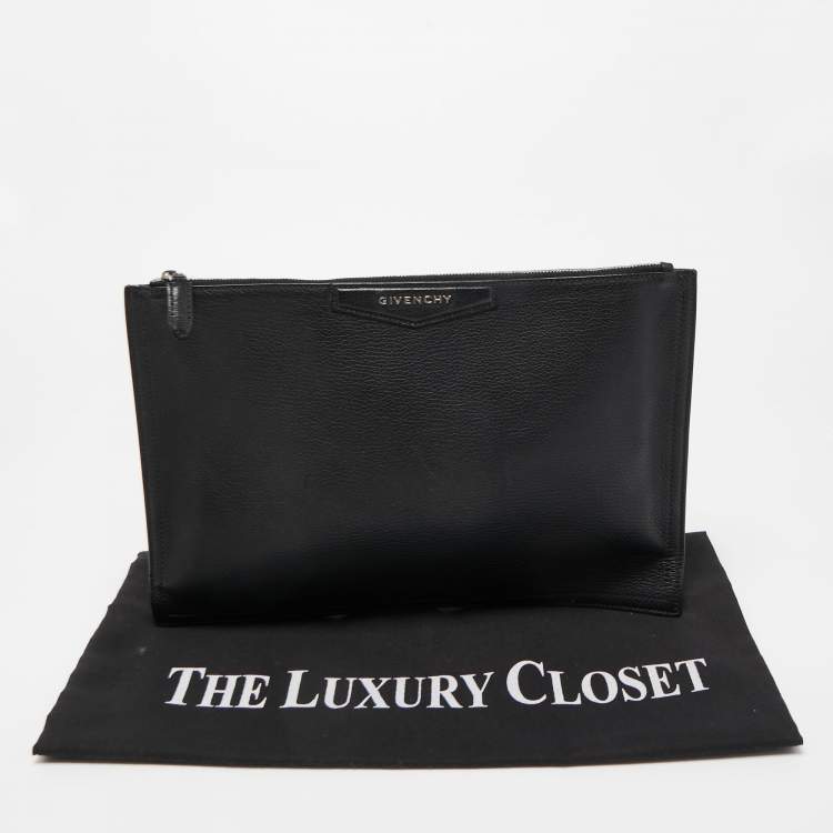Pre Owned Givenchy Black Leather Antigona Zip Clutch