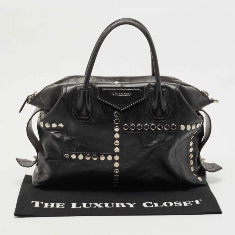 Pre Owned Givenchy Black Glossy Leather Studded Antigona Soft Satchel