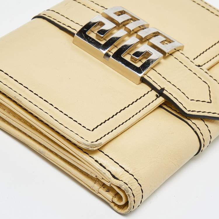 Pre Owned Givenchy Beige Leather Flap Compact Wallet