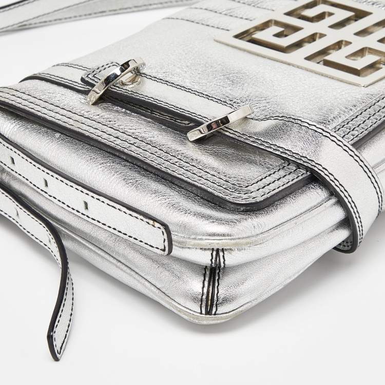 Pre Owned Givenchy Silver Leather Logo Shoulder Bag