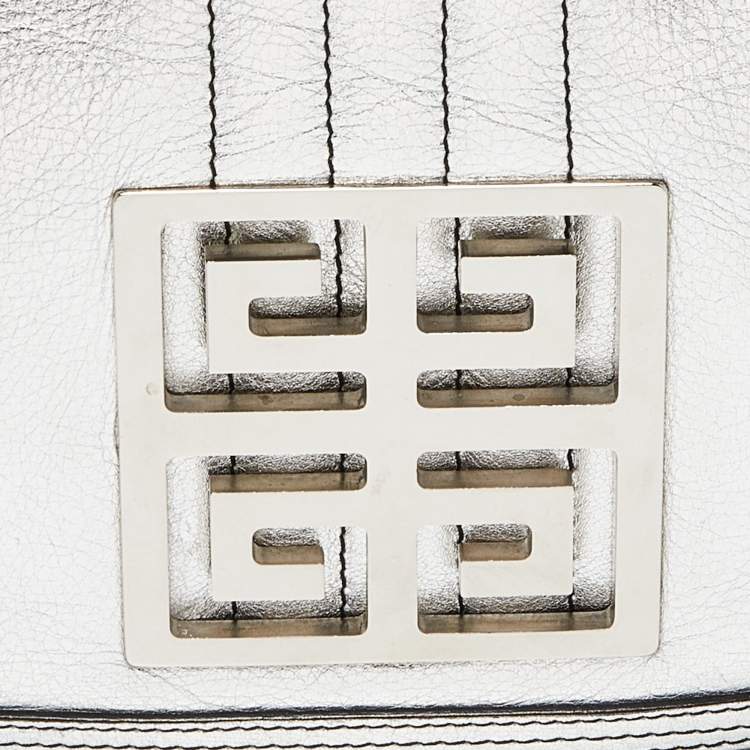 Pre Owned Givenchy Silver Leather Logo Shoulder Bag