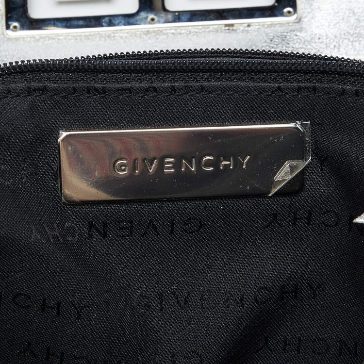 Pre Owned Givenchy Silver Leather Logo Shoulder Bag