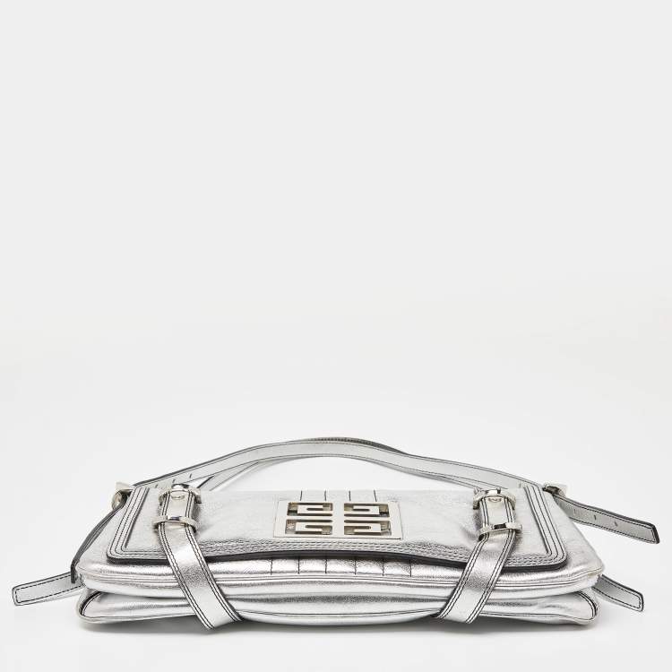 Pre Owned Givenchy Silver Leather Logo Shoulder Bag