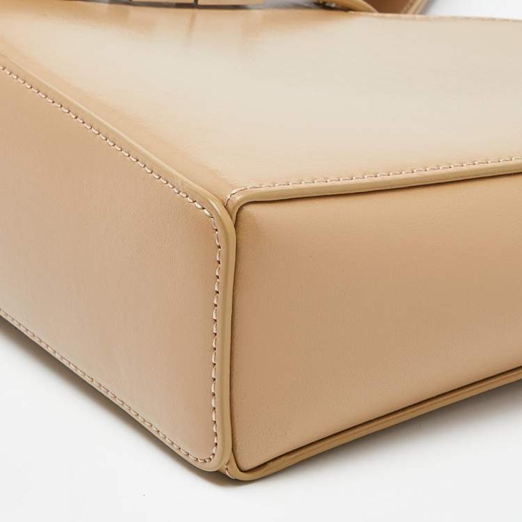 Pre Owned Givenchy Cream Glossy Leather Chain Cut Out Bag