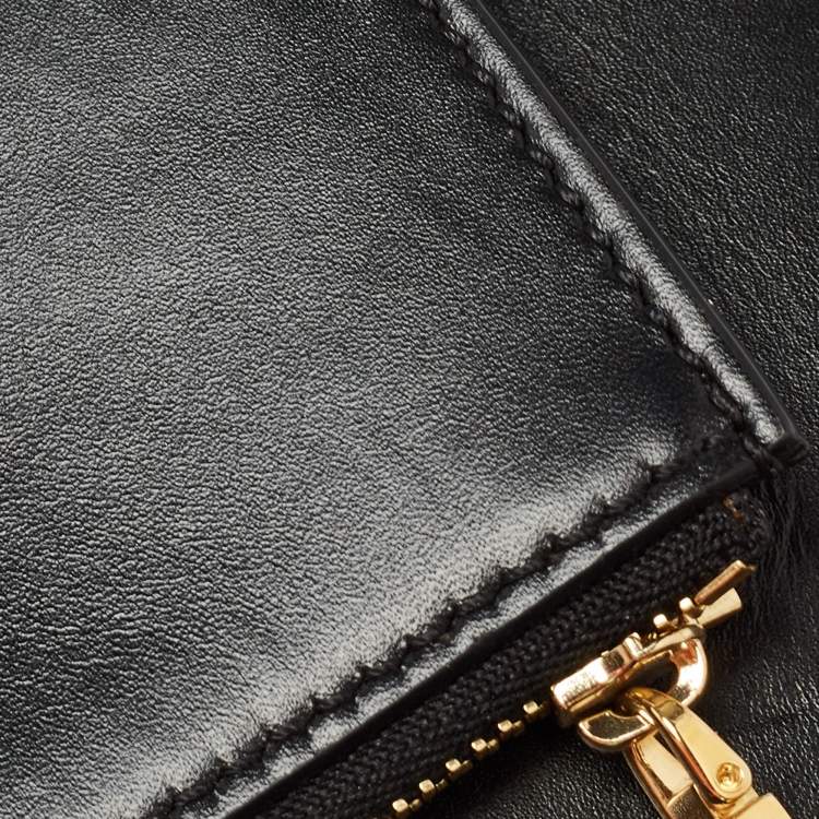 Pre Owned Givenchy Black Glossy Leather Small GV3 Shoulder Bag